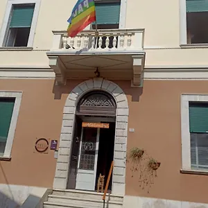  Ostello Delle Cartiere